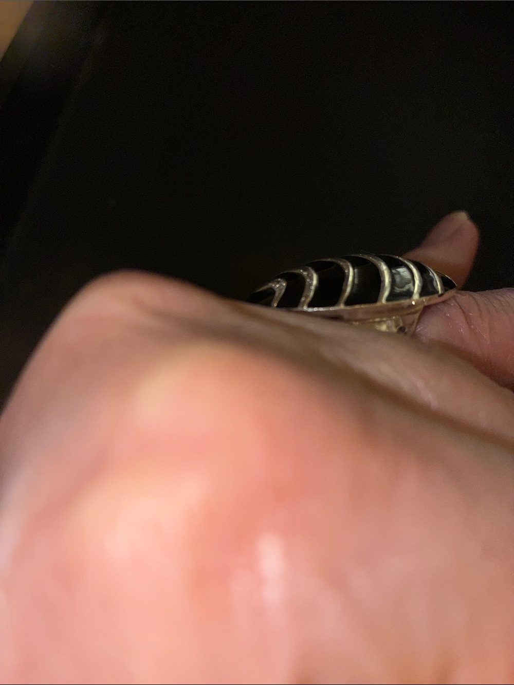 Elegant Black and Gold Swirl Statement Stretch Ring - Picture 7 of 8